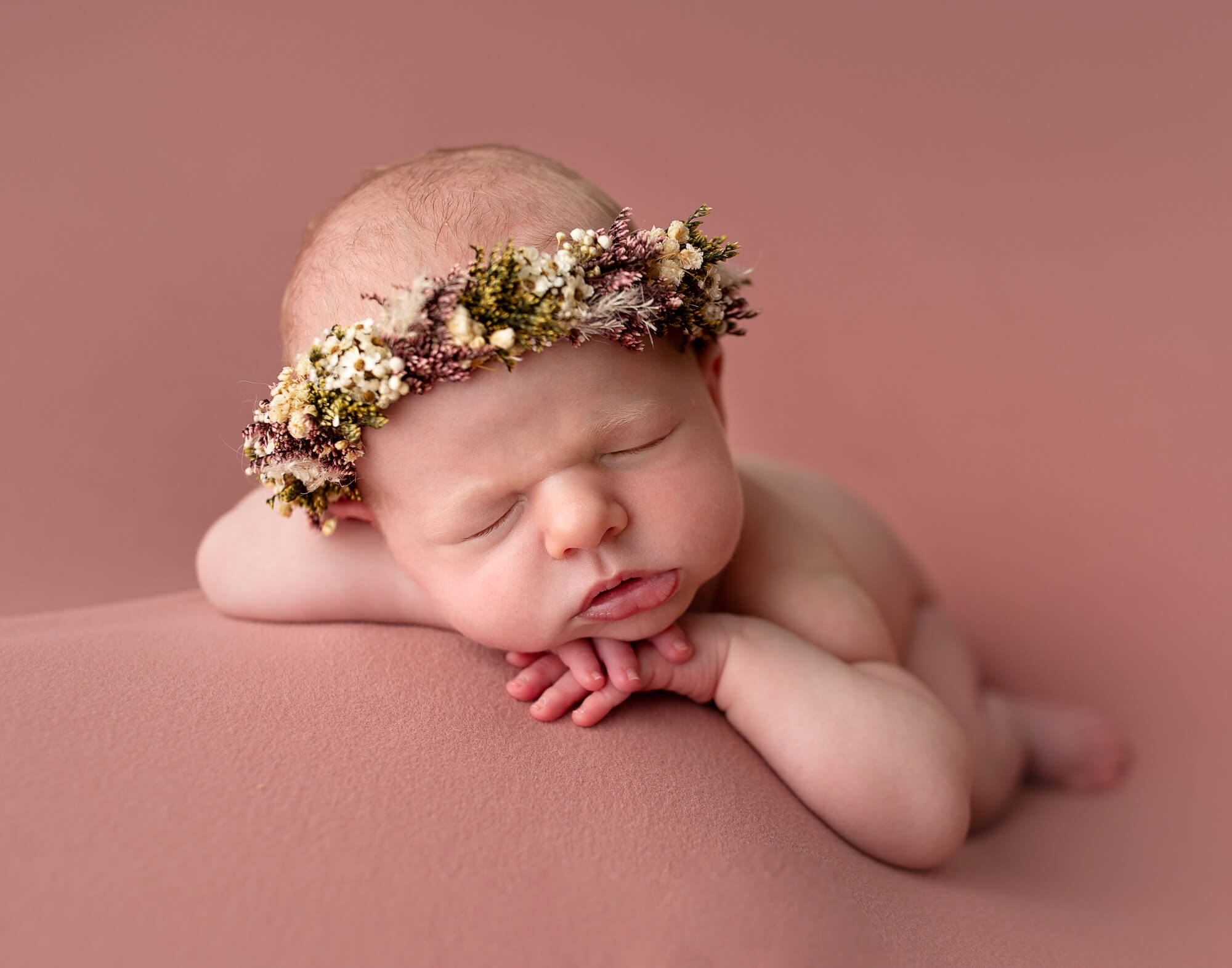 Sunshine coast newborn photography | Newborn Girl | Posed | Floral Crown